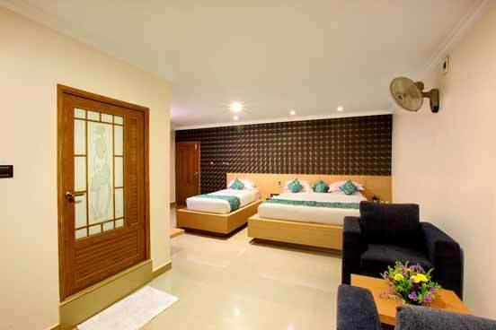 Holiday Hill Hotel & Suites Sultan Bathery Exterior foto